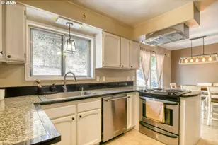 902 NW 6th St, Pendleton, OR 97801 - Photo 6