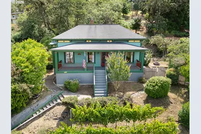 609 SE Chadwick St, Roseburg, OR 97470 - Photo 1