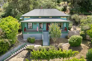 609 SE Chadwick St, Roseburg, OR 97470 - Photo 1