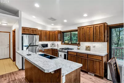 45723 SW Saddleback Dr, Gaston, OR 97119 - Photo 8