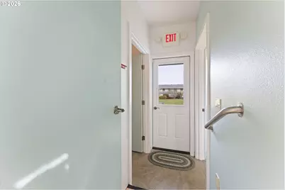 525 11th St, Bandon, OR 97411 - Photo 24