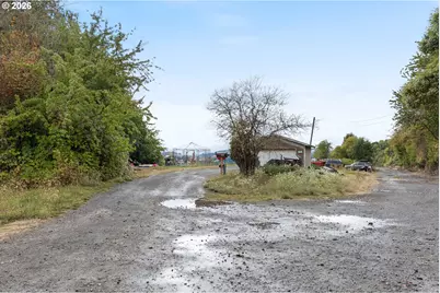 1050 W Lincoln St, Carlton, OR 97111 - Photo 2