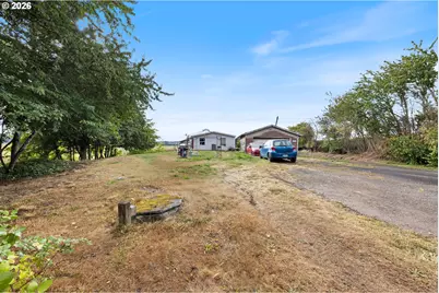 1050 W Lincoln St, Carlton, OR 97111 - Photo 1
