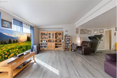 1050 W Lincoln St, Carlton, OR 97111 - Photo 10