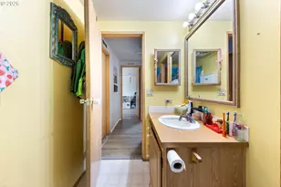 1050 W Lincoln St, Carlton, OR 97111 - Photo 42
