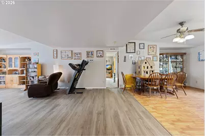 1050 W Lincoln St, Carlton, OR 97111 - Photo 14
