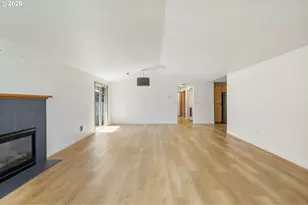 6925 SE 65th Ave, Portland, OR 97206 - Photo 4