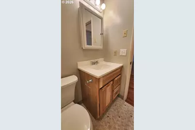 2903 SE Pine St, Portland, OR 97214 - Photo 12