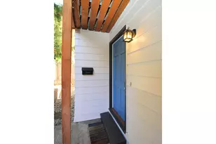 2903 SE Pine St, Portland, OR 97214 - Photo 32