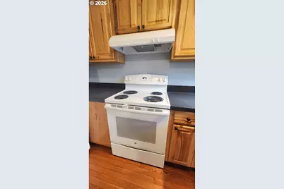 2903 SE Pine St, Portland, OR 97214 - Photo 8