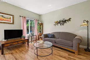 1721 N Manzanita St, Canby, OR 97013 - Photo 6