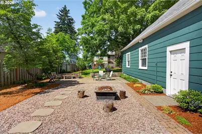 2241 SE 92nd Ave, Portland, OR 97216 - Photo 32