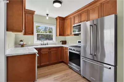 2241 SE 92nd Ave, Portland, OR 97216 - Photo 12