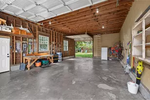 2241 SE 92nd Ave, Portland, OR 97216 - Photo 36