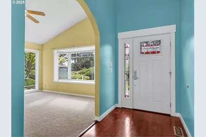 343 Hemlock St, Seaside, OR 97138 - Photo 2