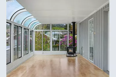 343 Hemlock St, Seaside, OR 97138 - Photo 14