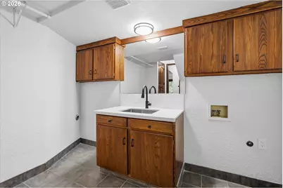 7236 SE 133rd Pl, Portland, OR 97236 - Photo 38