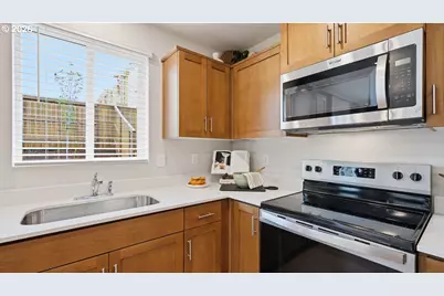 6203 SE 15th St, Gresham, OR 97080 - Photo 12
