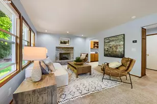 665 NE Valarie Ct, Hillsboro, OR 97124 - Photo 6