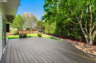 665 NE Valarie Ct, Hillsboro, OR 97124 - Photo 26