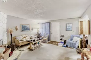 625 N Buffalo St, Portland, OR 97217 - Photo 2