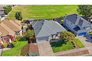 523 NE Lenox St, Hillsboro, OR 97124 - Photo 40
