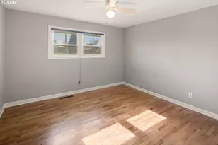 3735 Harlow Rd, Eugene, OR 97401 - Photo 24