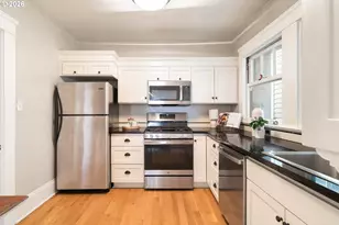 118 NW King Ave, Portland, OR 97210 - Photo 18