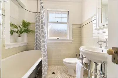 118 NW King Ave #21, Portland, OR 97210 - Photo 28
