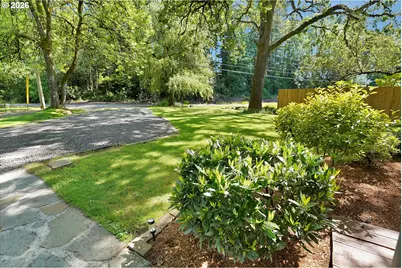 5741 SW Pasadena Dr, Portland, OR 97219 - Photo 6