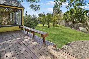 5741 SW Pasadena Dr, Portland, OR 97219 - Photo 2