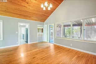 5741 SW Pasadena Dr, Portland, OR 97219 - Photo 4