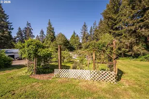 1575 N Henry St, Coquille, OR 97423 - Photo 8