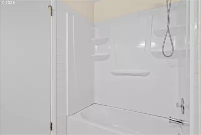 9175 SE Lynn Ln, Happy Valley, OR 97086 - Photo 22