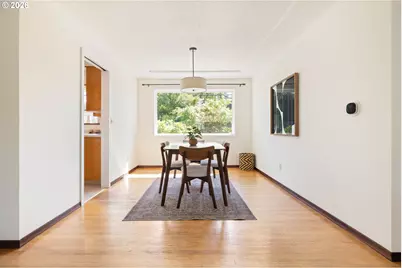 918 NE 152nd Ave, Portland, OR 97230 - Photo 8