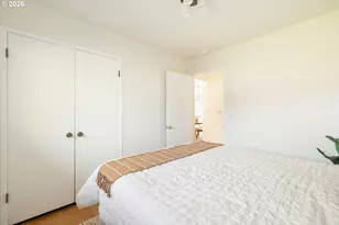 918 NE 152nd Ave, Portland, OR 97230 - Photo 12
