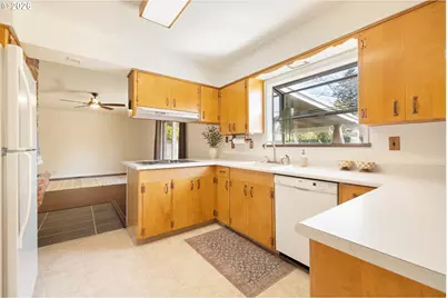 918 NE 152nd Ave, Portland, OR 97230 - Photo 18