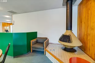 553 N Hayden Bay Dr, Portland, OR 97217 - Photo 34