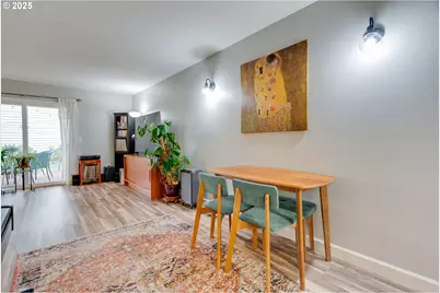 553 N Hayden Bay Dr #25, Portland, OR 97217 - Photo 10