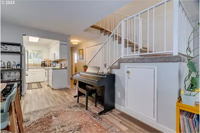 553 N Hayden Bay Dr #25, Portland, OR 97217 - Photo 6