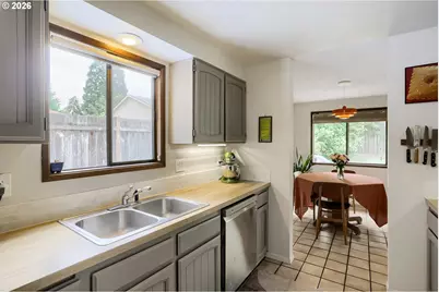 10110 SW Exmoor Pl, Beaverton, OR 97008 - Photo 12
