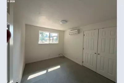 28016 Green Oaks Dr, Eugene, OR 97402 - Photo 14