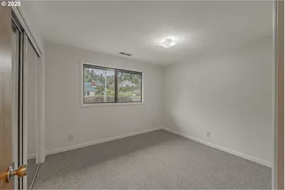 67538 E Bay Rd, North Bend, OR 97459 - Photo 26