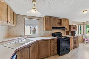 300 SE Lacreole Dr, Dallas, OR 97338 - Photo 8
