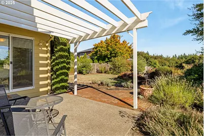 13172 Gaffney Ln, Oregon City, OR 97045 - Photo 14