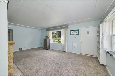 9009 N Bristol Ave, Portland, OR 97203 - Photo 6
