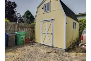 9009 N Bristol Ave, Portland, OR 97203 - Photo 24