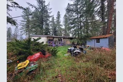 25748 Wiggins Ln, Veneta, OR 97487 - Photo 2