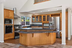 12625 SE Sherman St, Portland, OR 97233 - Photo 4