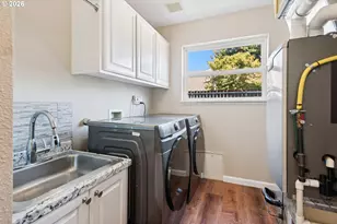 12625 SE Sherman St, Portland, OR 97233 - Photo 12